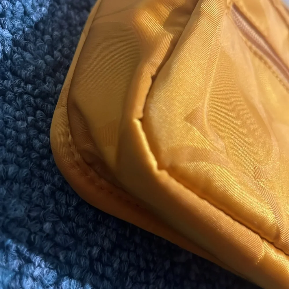 Coach Orange travel, toiletries vacation cosmetic Bag vintage yellow, rare big C - Picture 10 of 13